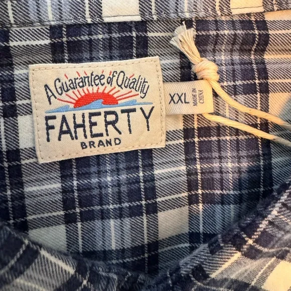 FAHERTY Shirt The Everyday Button Down Long Sleeve Navy Plaid XXL NWT - Picture 4 of 14